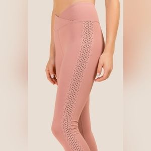 Mono B blush pink leggings NWOT